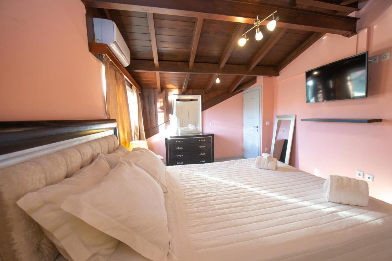 Venetian Apartments, 650M From Corfu Port Екстер'єр фото